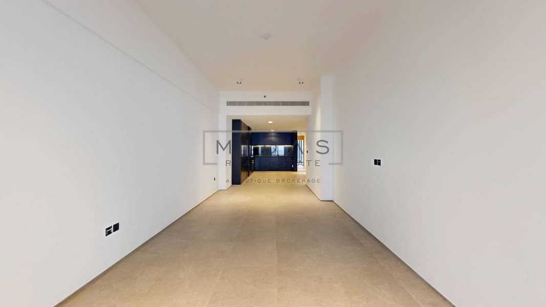 9 MIDAS-SH-Living-Unit-105-06242026_102901. jpg