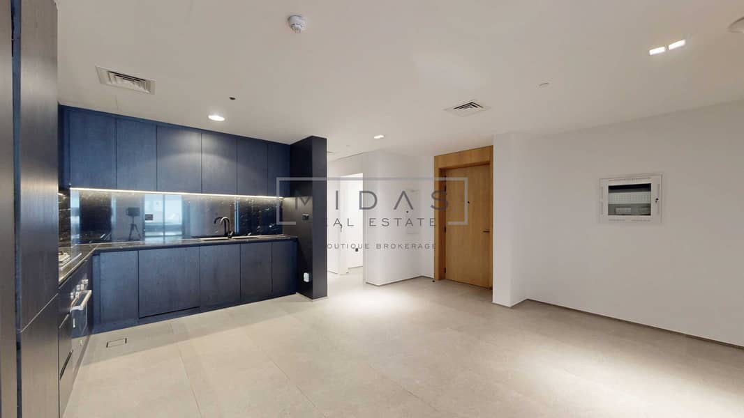 17 MIDAS-SH-Living-Unit-105-06242026_102631. jpg