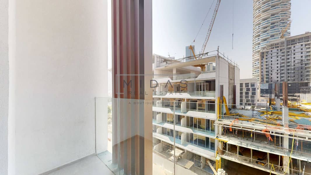 18 MIDAS-SH-Living-Unit-105-06242026_103454. jpg