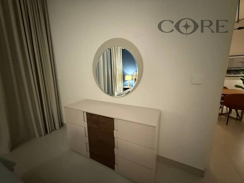 STUNNING FULLY FURNISHED 1BR APARTMENT - Image 8