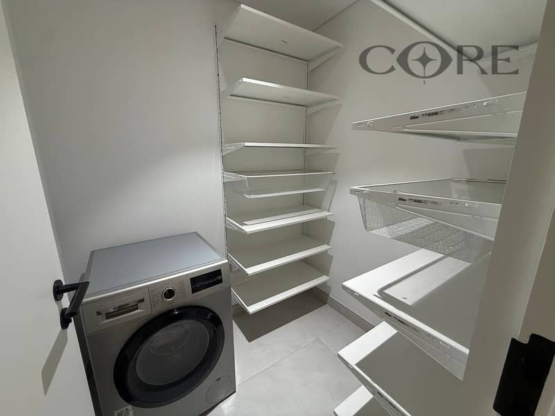 STUNNING FULLY FURNISHED 1BR APARTMENT - Image 11