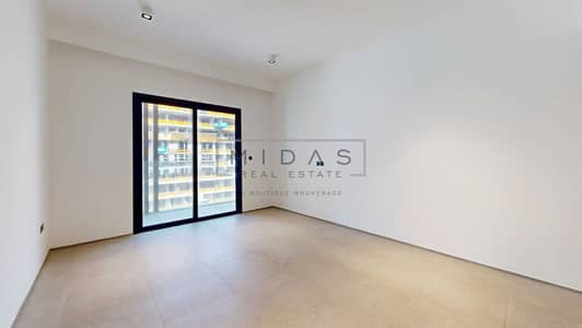 فلیٹ 2 غرفة نوم للايجار في قرية جميرا الدائرية، دبي - MIDAS-SH-Living-Unit-1012-06242026_100031. jpg