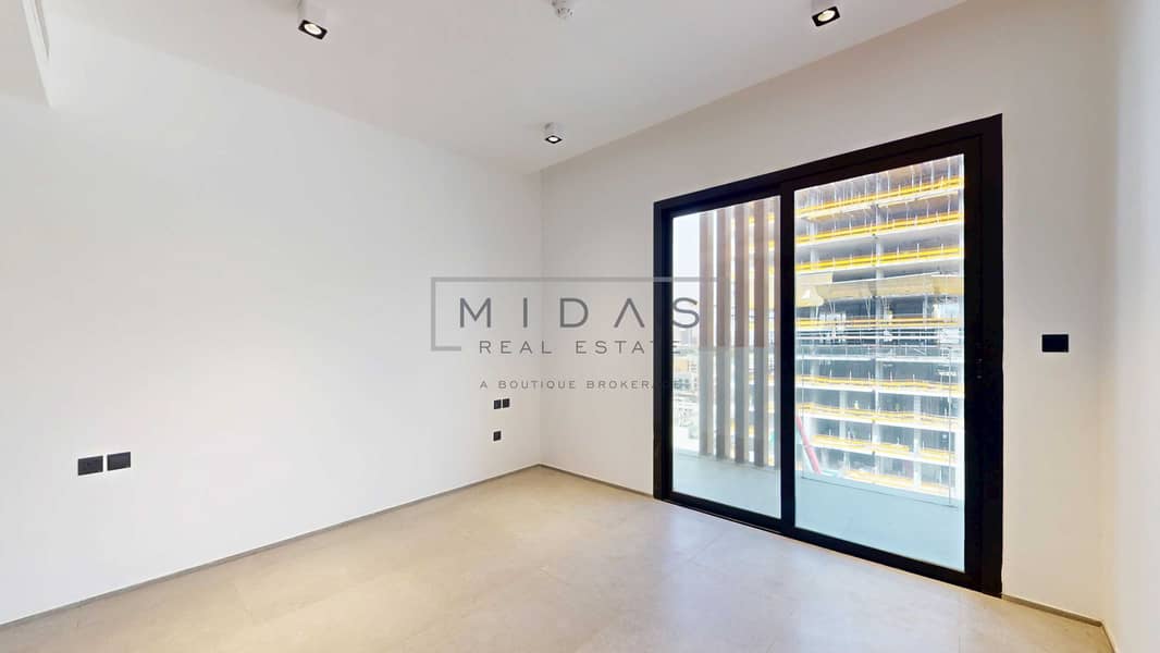2 MIDAS-SH-Living-Unit-1012-06242026_100144. jpg