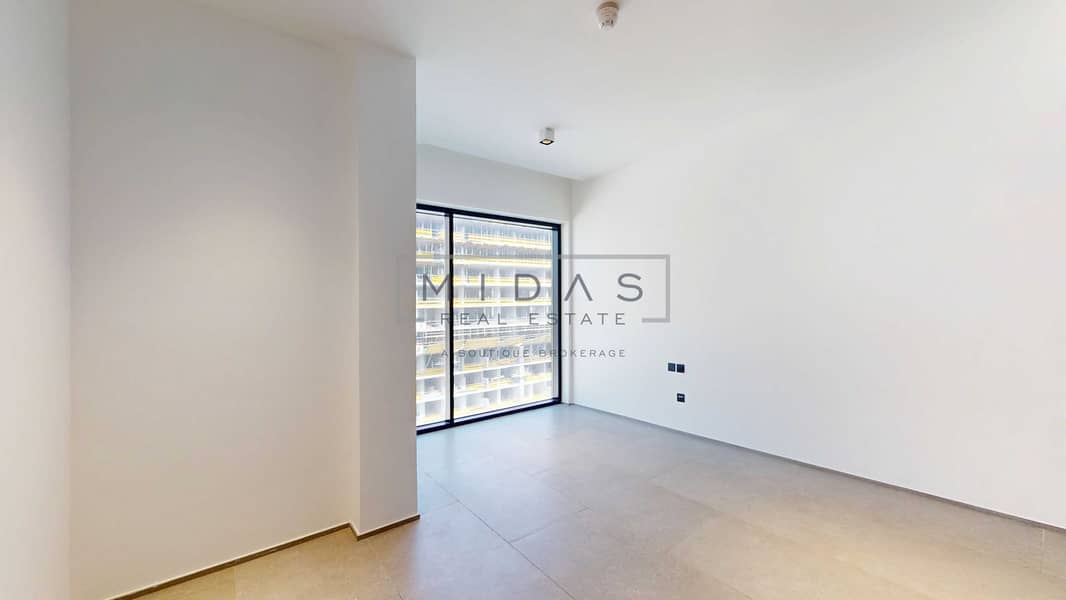 5 MIDAS-SH-Living-Unit-1012-06242026_100356. jpg