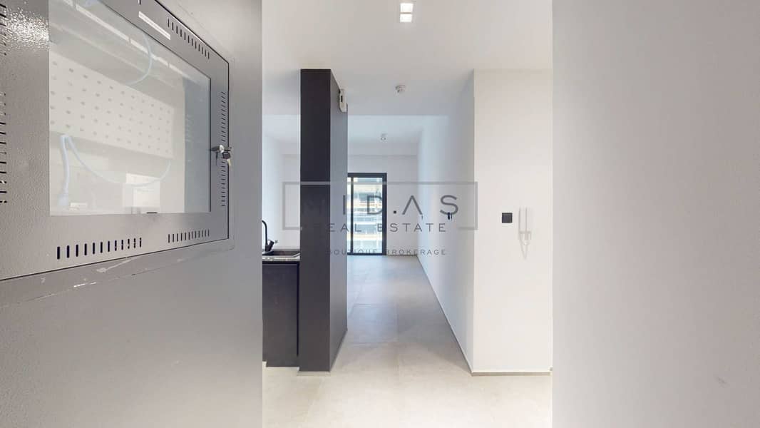 6 MIDAS-SH-Living-Unit-1012-06242026_095808. jpg