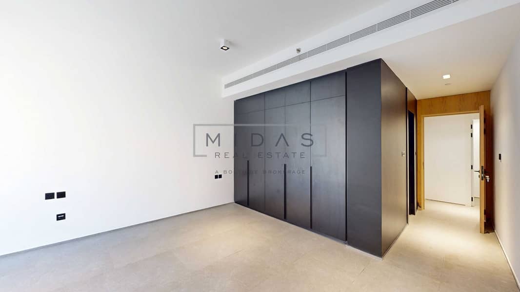 8 MIDAS-SH-Living-Unit-1012-06242026_100527. jpg