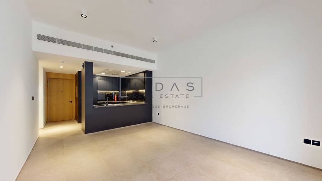 11 MIDAS-SH-Living-Unit-1012-06242026_100114. jpg