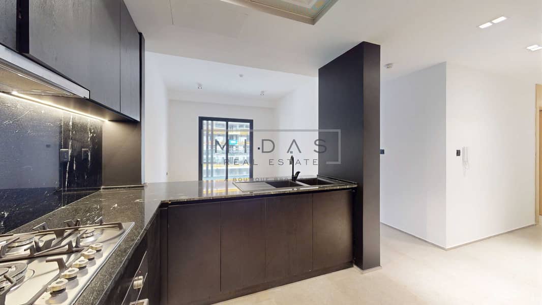 12 MIDAS-SH-Living-Unit-1012-06242026_095931. jpg