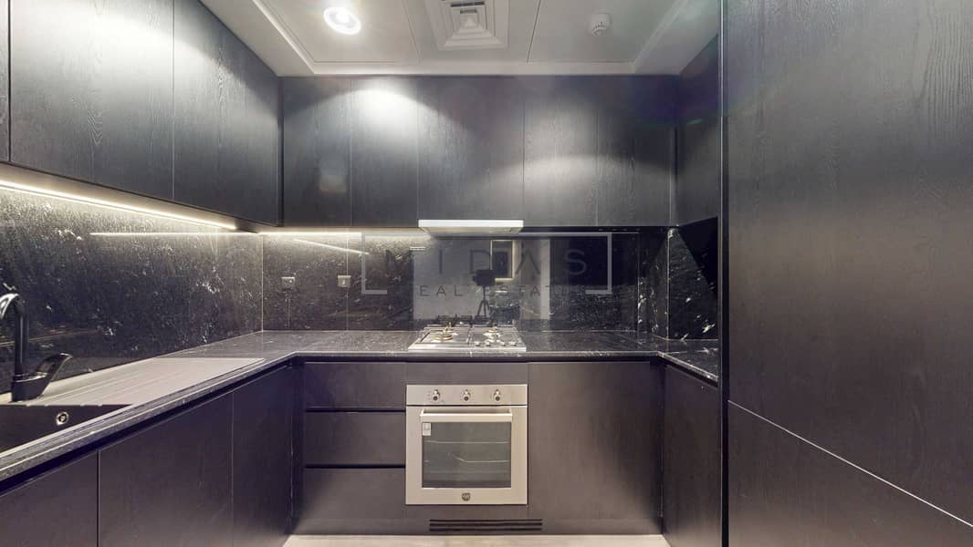 9 -MIDAS-SH-Living-Unit-413-06242026_110255. jpg