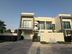 Single Row | Corner Unit | Type 4YS | Move In Ready