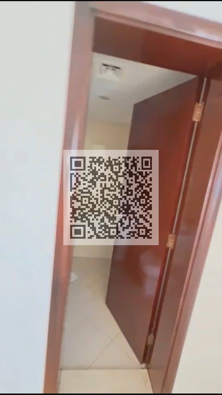 9 b798403b-b3f0-4abd-b2d5-0fee9e71d82a. jpg