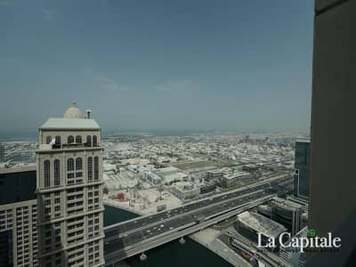 3 Bedroom Flat for Sale in Business Bay, Dubai - LUXURIOUS 3-BEDROOM RESIDENCE IN THE HEART OF DUBAI