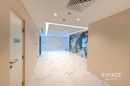 Office for Rent in Business Bay, Dubai - Vacant | Luxury Fit Out | Prime Location