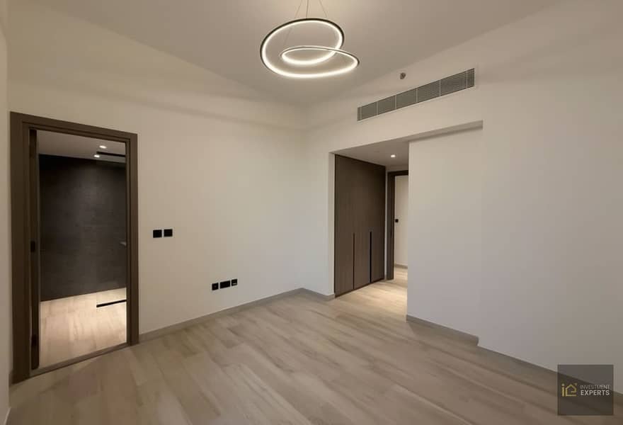4 phototune. ai_1782998270. png