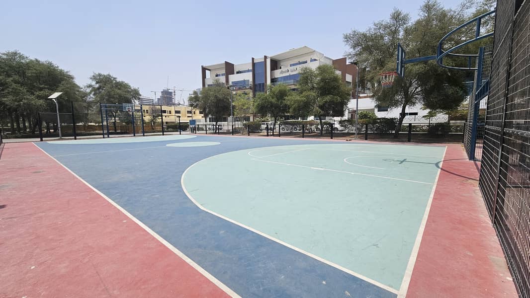 12 12. jpg