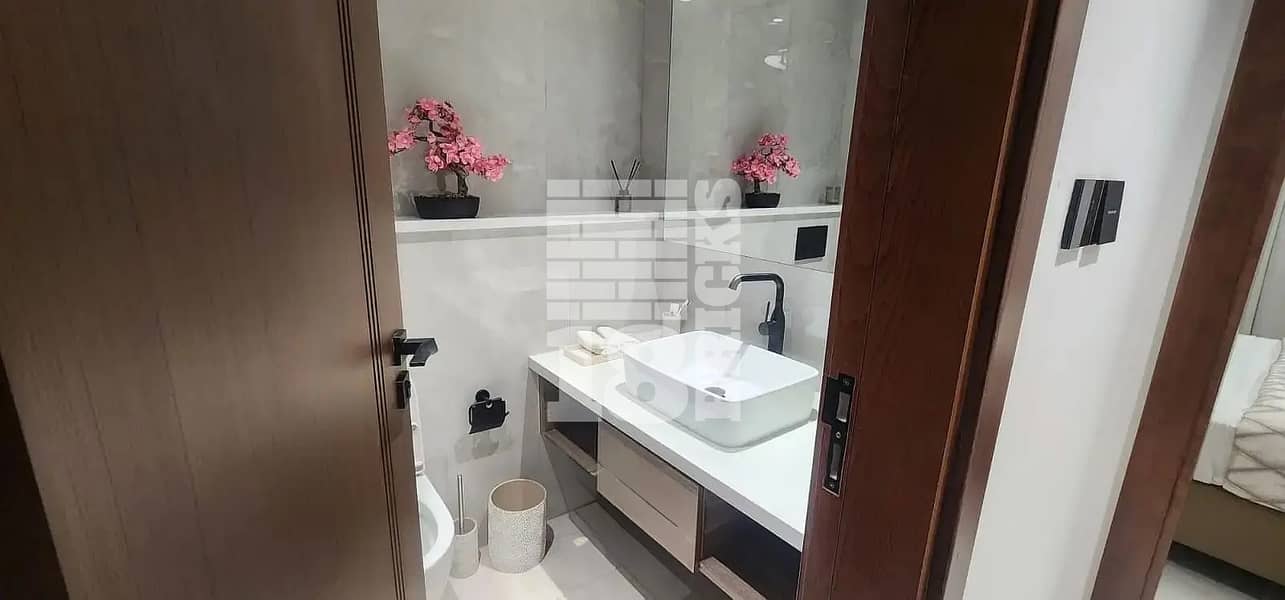4 image_3