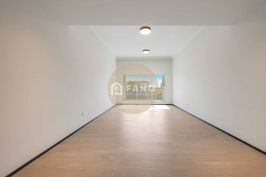 17 Livingroom4. jpg