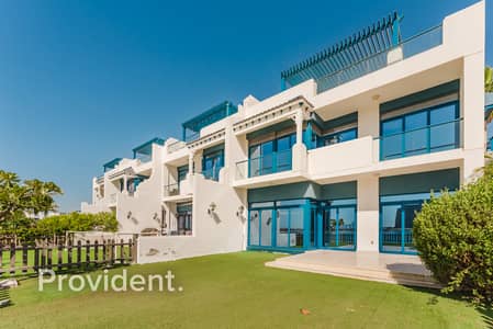 5 Bedroom Townhouse for Rent in Palm Jumeirah, Dubai - VIEWING ESSENTIAL | BEACH LIFE | SOPHISTICATED STYLE