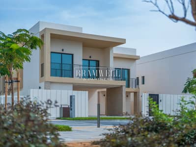 4 Bedroom Villa for Rent in Yas Island, Abu Dhabi - Single Row | Corner Villa | Full View of Golf