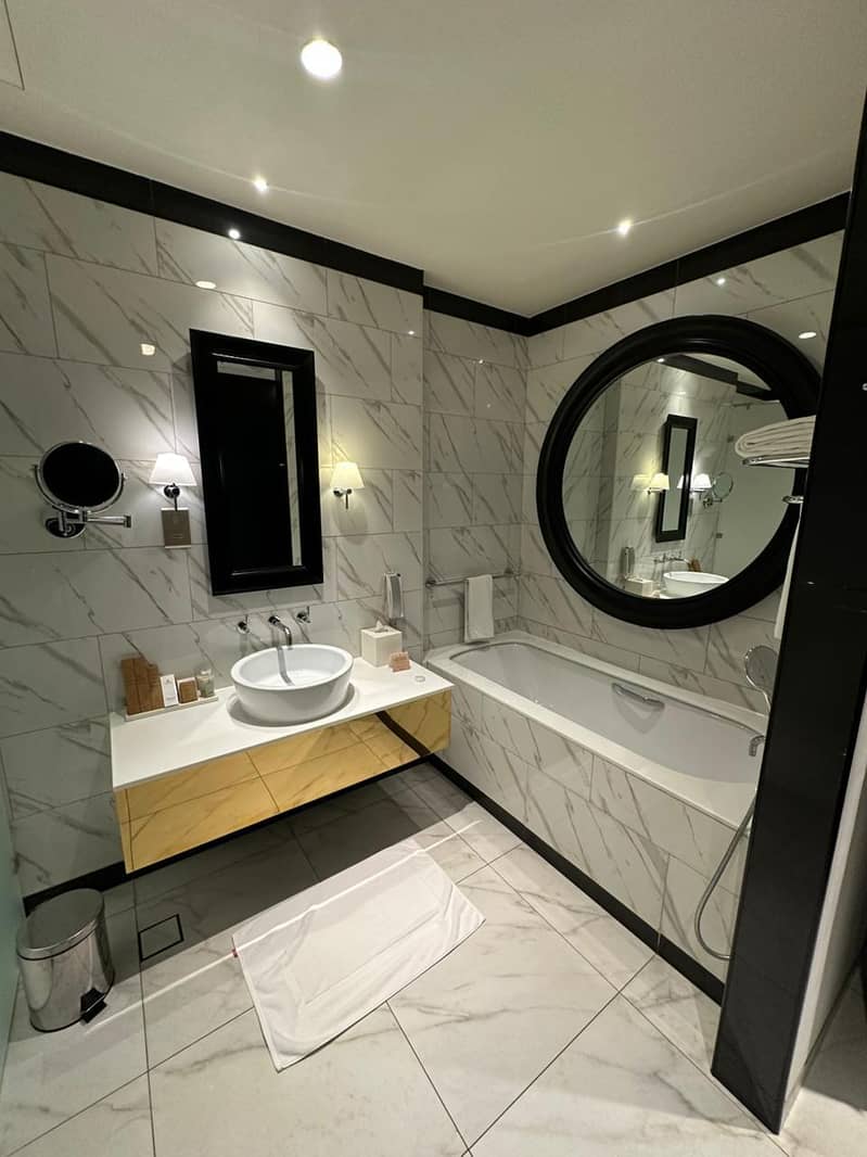 FULLY LUXERY 2 BED APARTMENT - Image 6