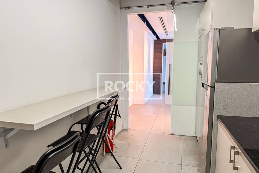 11 Latifa Tower - Office-00013. jpg