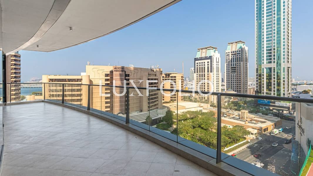 Fully Upgraded | Vacant On Transfer | Spacious Fully Upgraded | Vacant On Transfer | Spacious