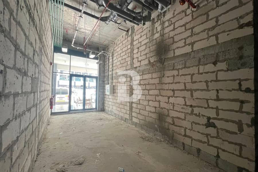 Prime Retail | Road Facing | High Footfall Prime Retail | Road Facing | High Footfall