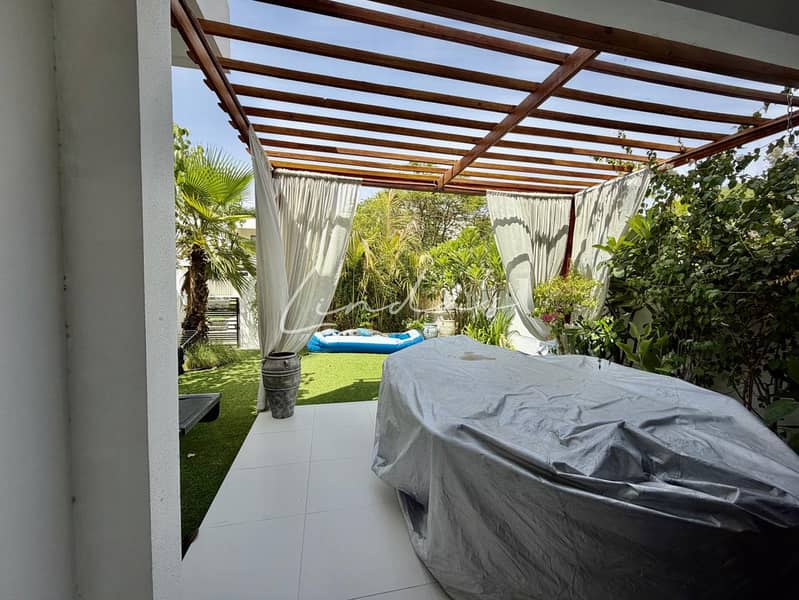 12 images image img
