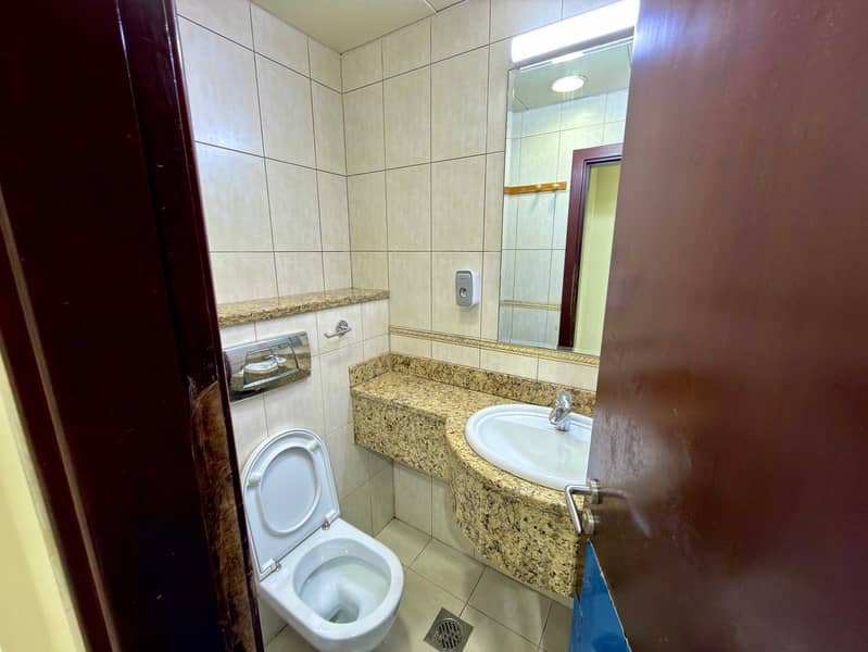 8 Princess tower2br-ALKHL-2301 (10). JPG