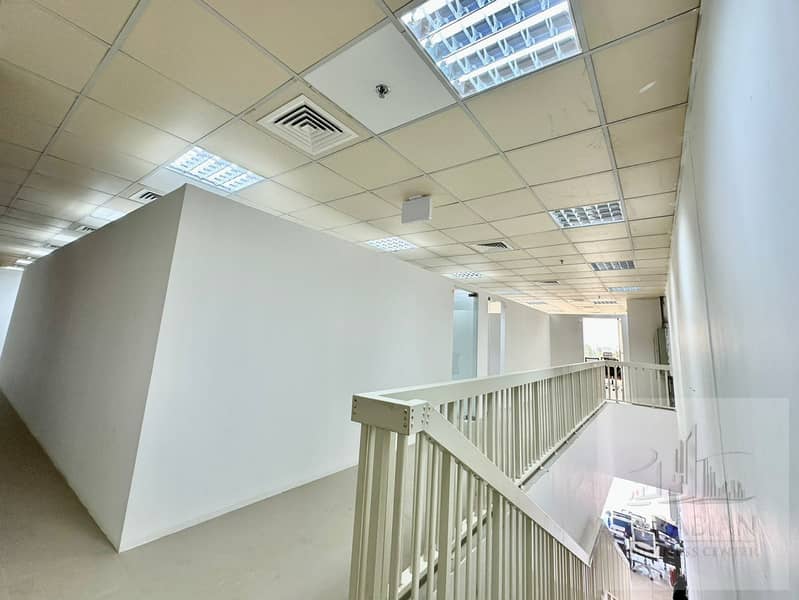 20 HALL WAY 1. jpeg