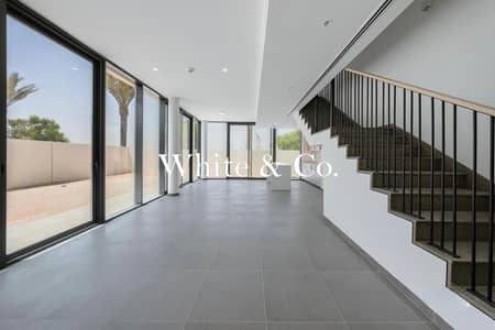 4 Bedroom Townhouse for Sale in Arabian Ranches 3, Dubai - Landscaped | Single Row | 4BR Twin Villa