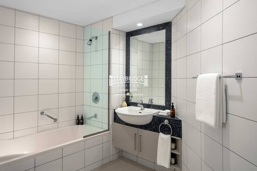 2 1BR - Bathroom - Dubai Financial Centre. jpg