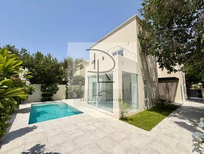 5 Bedroom Villa for Sale in The Lakes, Dubai - cc061ec8-9d46-410c-b79b-d68bdd074b32. jpg