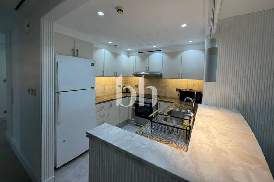 4 images image img