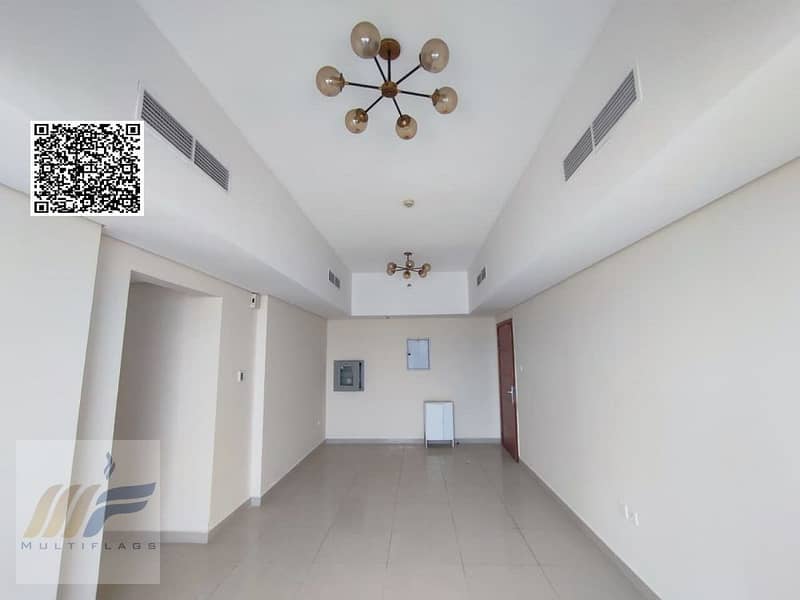 12 edf7177f-e6ee-475a-83c3-a4dce7c110f3. jpg
