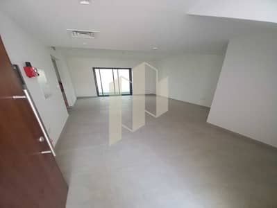 2 Slaapkamers Townhouse te Koop in Al Ghadeer, Abu Dhabi - WhatsApp Image 2022-10-19 at 3.28. 06 PM. jpeg