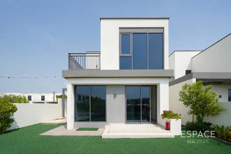 4 Bedroom Villa for Rent in Dubai Hills Estate, Dubai - Park Backing | Corner Plot | Unfurnished