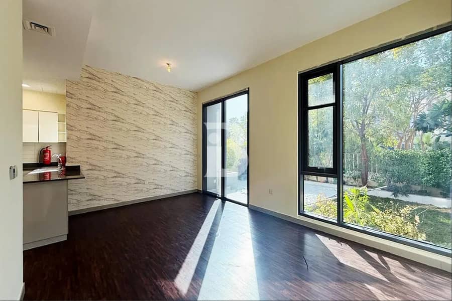 Landscaped Garden | Prime Family Location Landscaped Garden | Prime Family Location