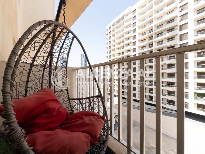 3 Balcony - Copy. jpeg