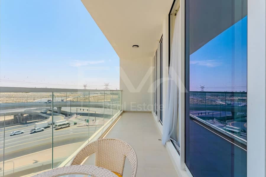 PANORAMIC SKYLINE VIEW | MODERN | FULLY FURNISHED PANORAMIC SKYLINE VIEW | MODERN | FULLY FURNISHED