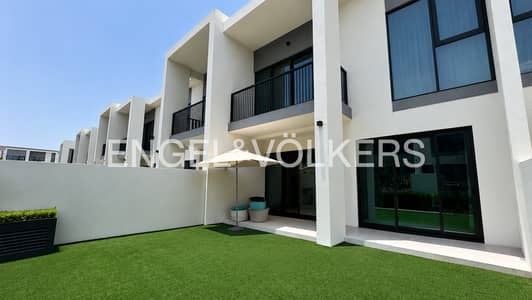 3 habitaciones Townhouse para en Venta en Town Square, Dubai - Casa adosada en Town Square,Shams Townhouses, 3 dormitorios, 2800000 AED - 15611011 3 habitaciones Townhouse para en Venta en Town Square, Dubai - Casa adosada en Town Square,Shams Townhouses, 3 dormitorios, 2800000 AED - 15611011
