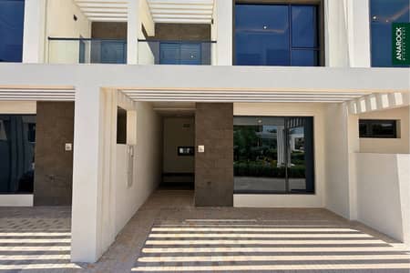 4 Bedroom Villa for Sale in DAMAC Hills, Dubai - Community View | Vacant On Transfer 4 Bedroom Villa for Sale in DAMAC Hills, Dubai - Community View | Vacant On Transfer