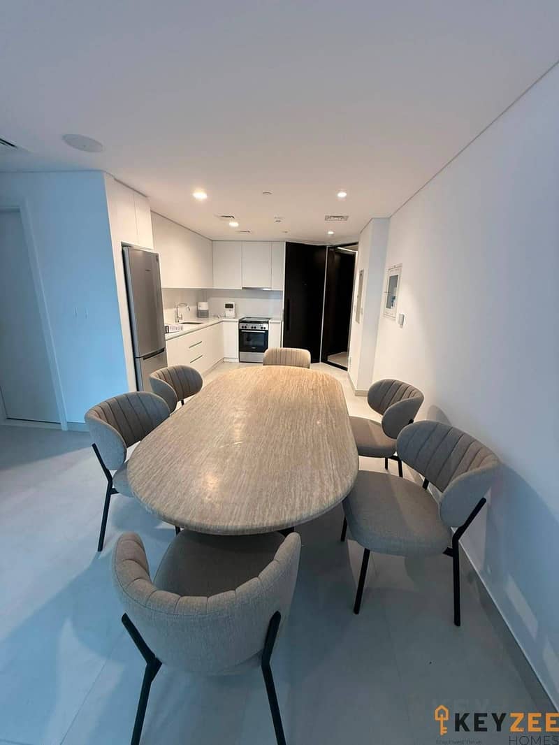 FURNISHED - READY TO MOVE IN - MODERN LAYOUT - Image 5
