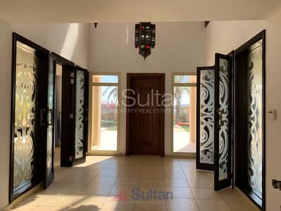 5 Bedroom Villa for Rent in Al Hamra Village, Ras Al Khaimah - Luxury Antique 5BR Villa Beach Front |Great Price 5 Bedroom Villa for Rent in Al Hamra Village, Ras Al Khaimah - Luxury Antique 5BR Villa Beach Front |Great Price