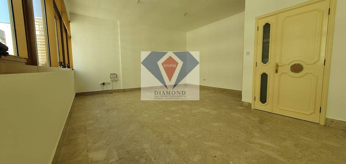 Spacious 3+Maid Available near WTC Corniche Spacious 3+Maid Available near WTC Corniche