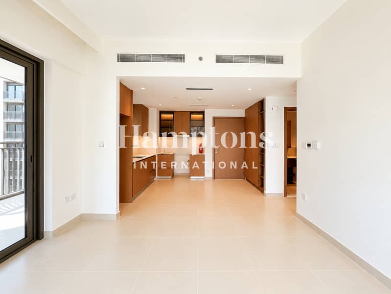 Pool View | Vacant | Brand New Unit Pool View | Vacant | Brand New Unit