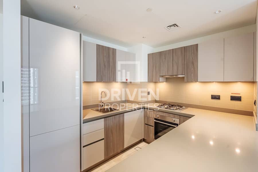 Brand New Apartment | High Floor | Corner Unit - Image 10