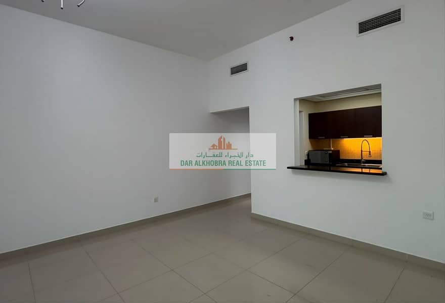 12 1312x894. webp