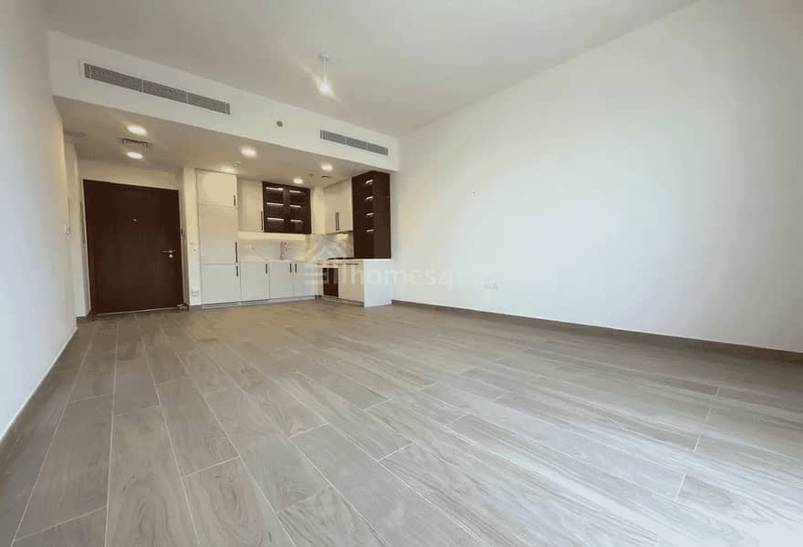 Bright & Spacious | Open View | Vacant Now Bright & Spacious | Open View | Vacant Now