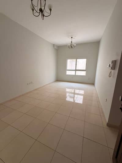 1 Camera Appartamento in affitto a Al Majaz, Sharjah - WhatsApp Image 2026-06-24 at 3.01. 57 PM (1). jpeg 1 Camera Appartamento in affitto a Al Majaz, Sharjah - WhatsApp Image 2026-06-24 at 3.01. 57 PM (1). jpeg